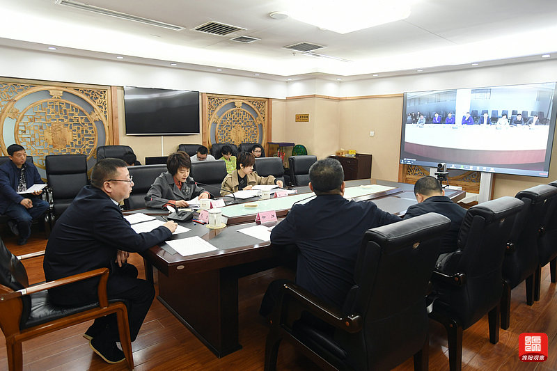 2021年3月11日，元方與理想汽車創(chuàng)始人沈亞楠視頻會談  張莉 攝.jpg